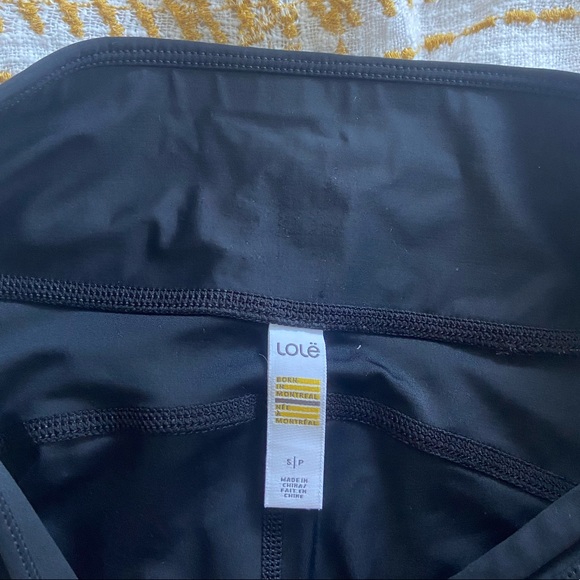 Black & White Lolë Leggings - Picture 6 of 6